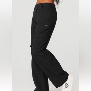 Alo yoga the edge cargo pants